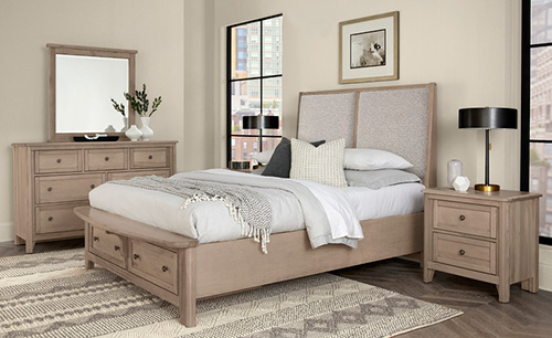 Bedroom Set from Vaughan-Bassett